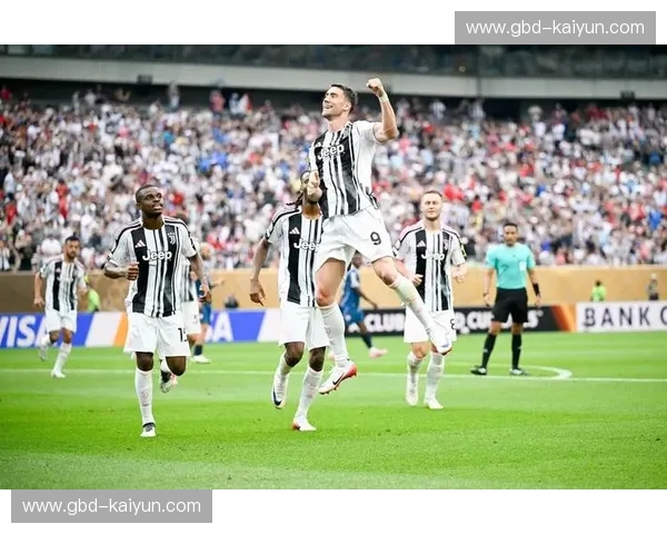 皇家马德里vs尤文图斯：足球史诗的视觉盛宴，经典瞬间永载史册